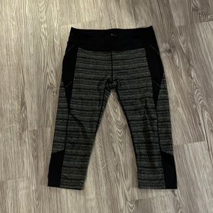 Athleta striped cropped leggings